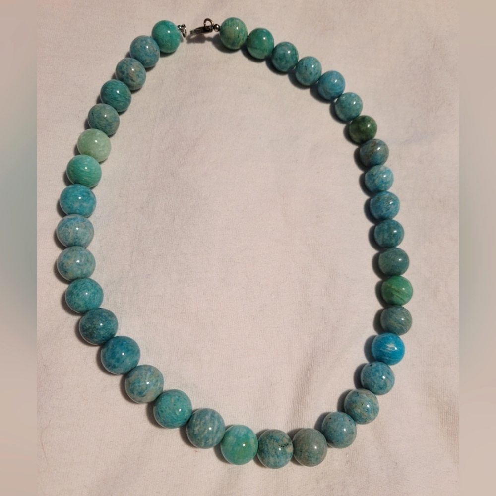 Turquoise Coloured Stone necklace